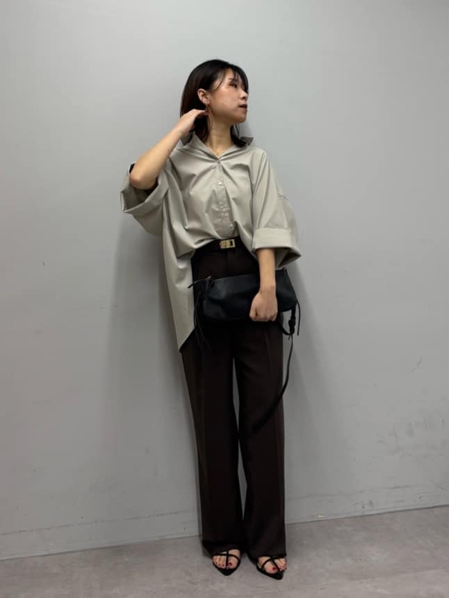 GALLARDAGALANTEのハーフスリーブシャツを使ったコーディネートを紹介します。｜Rakuten Fashion(楽天ファッション／旧楽天ブランドアベニュー)6800876