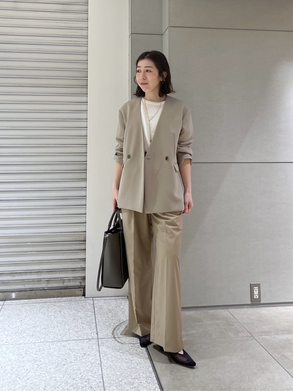 GALLARDAGALANTEのジャージーノーカラージャケットを使ったコーディネートを紹介します。｜Rakuten Fashion(楽天ファッション／旧楽天ブランドアベニュー)6802079