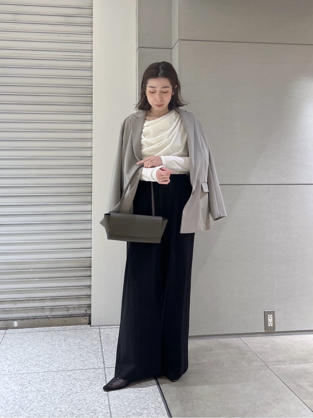GALLARDAGALANTEの【2WAY】オフショルカットソーを使ったコーディネートを紹介します。｜Rakuten Fashion(楽天ファッション／旧楽天ブランドアベニュー)6803126
