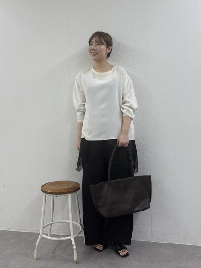 GALLARDAGALANTEのバックスリットブラウスTeeを使ったコーディネートを紹介します。｜Rakuten Fashion(楽天ファッション／旧楽天ブランドアベニュー)6805846