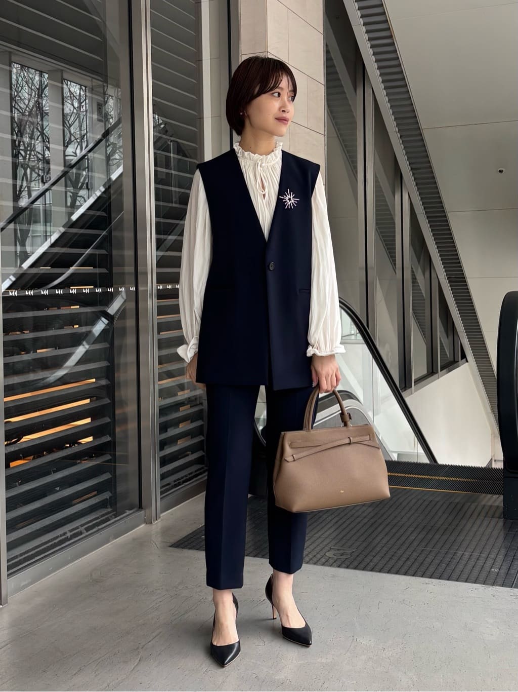 UNITED ARROWS LTD. OUTLET | ボリュームギャザー ブラウス