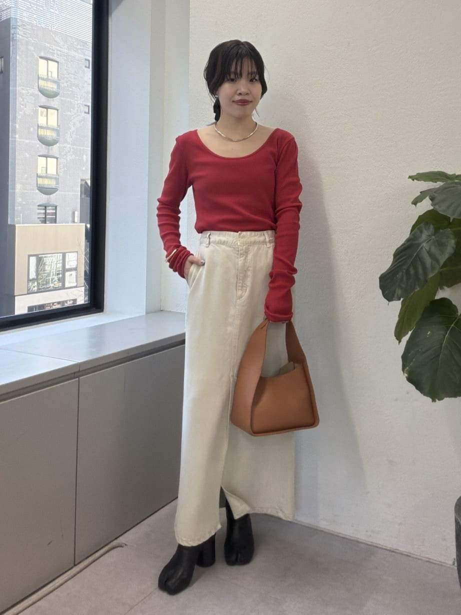 GALLARDAGALANTEの【セットアップ対応】リヨセルスリットスカートを使ったコーディネートを紹介します。｜Rakuten Fashion(楽天ファッション／旧楽天ブランドアベニュー)6811697