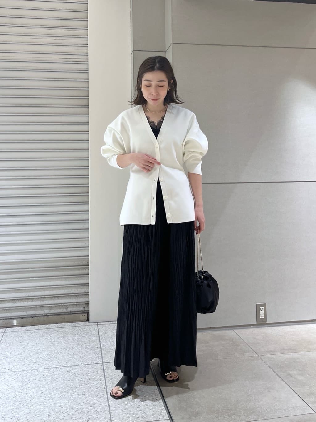 GALLARDAGALANTEのウエストシェイプカーディガンを使ったコーディネートを紹介します。｜Rakuten Fashion(楽天ファッション／旧楽天ブランドアベニュー)6815005