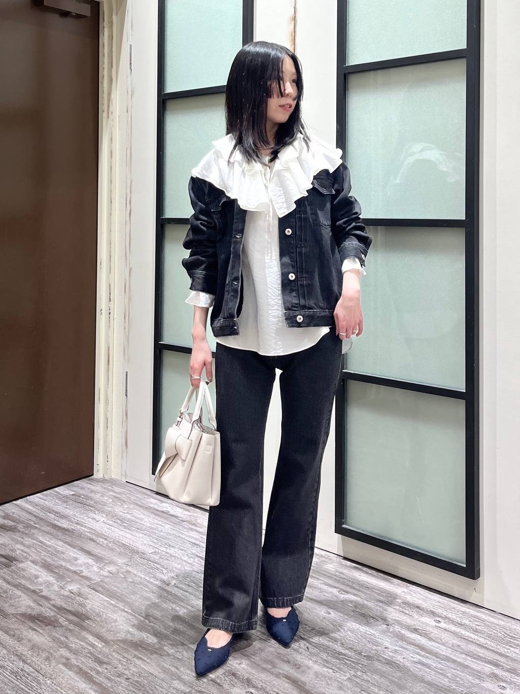mysty womanのKUROKIデニムジャケットを使ったコーディネートを紹介します。｜Rakuten Fashion(楽天ファッション／旧楽天ブランドアベニュー)6815140