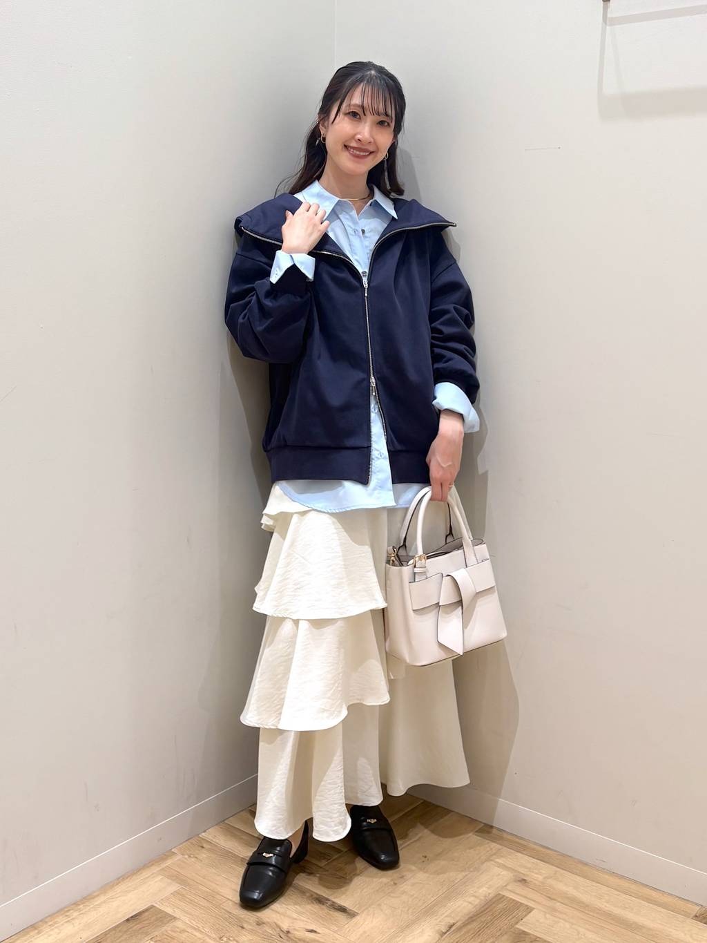 mysty womanのオープンカラー裏毛フーディを使ったコーディネートを紹介します。｜Rakuten Fashion(楽天ファッション／旧楽天ブランドアベニュー)6814144