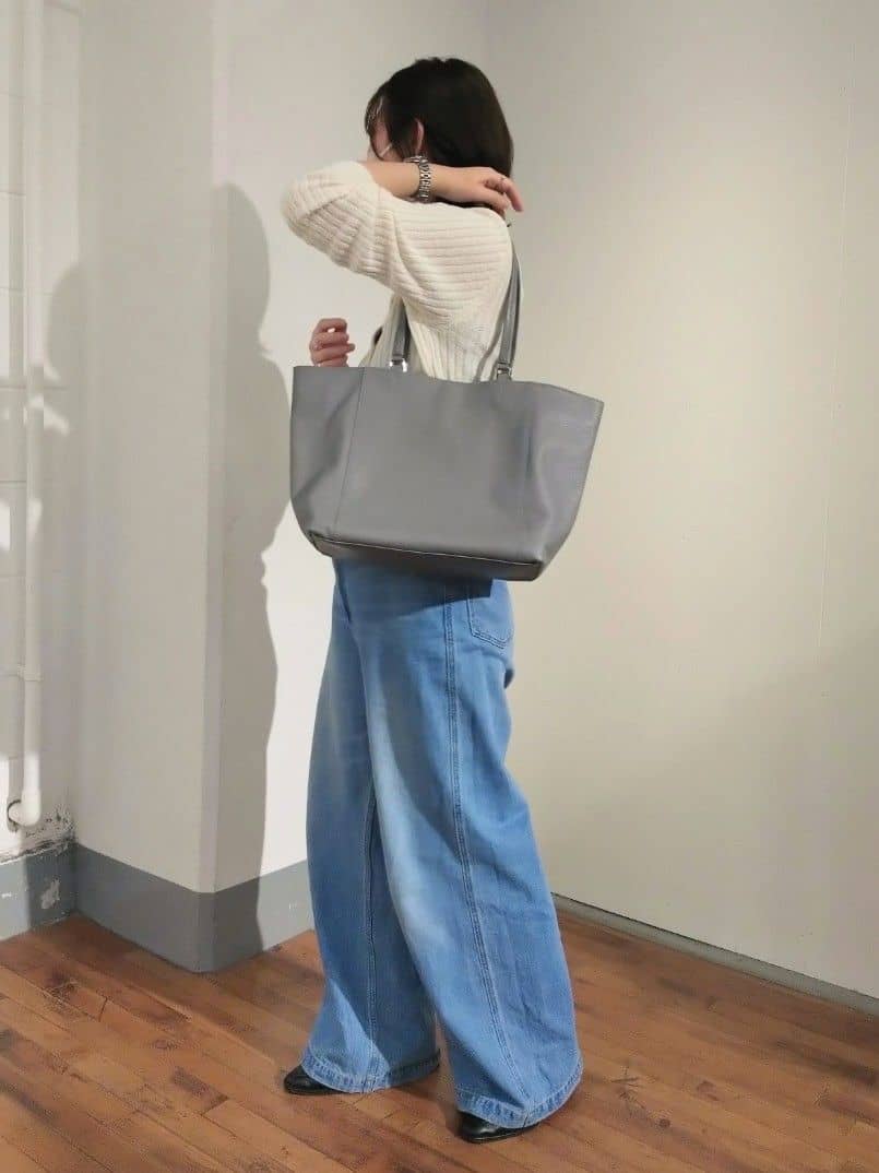 ear PAPILLONNERの【ouchi企画】2ハンドルトートバッグを使ったコーディネートを紹介します。｜Rakuten Fashion(楽天ファッション／旧楽天ブランドアベニュー)6823066