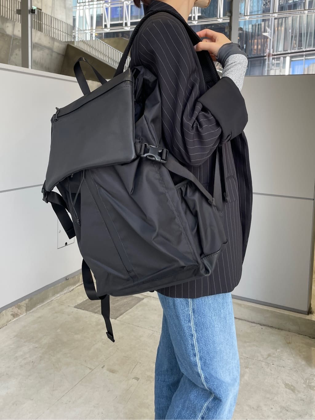ear PAPILLONNERの【BURLAPOUTFITTER×ear】レザーコンビライトリュックを使ったコーディネートを紹介します。｜Rakuten Fashion(楽天ファッション／旧楽天ブランドアベニュー)6823320