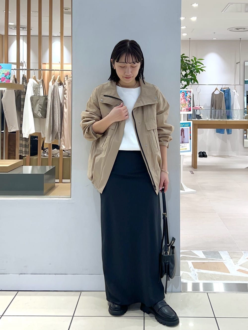 GALLARDAGALANTEの【3サイズ展開】ストレッチマキシタイトスカート2を使ったコーディネートを紹介します。｜Rakuten Fashion(楽天ファッション／旧楽天ブランドアベニュー)6823871