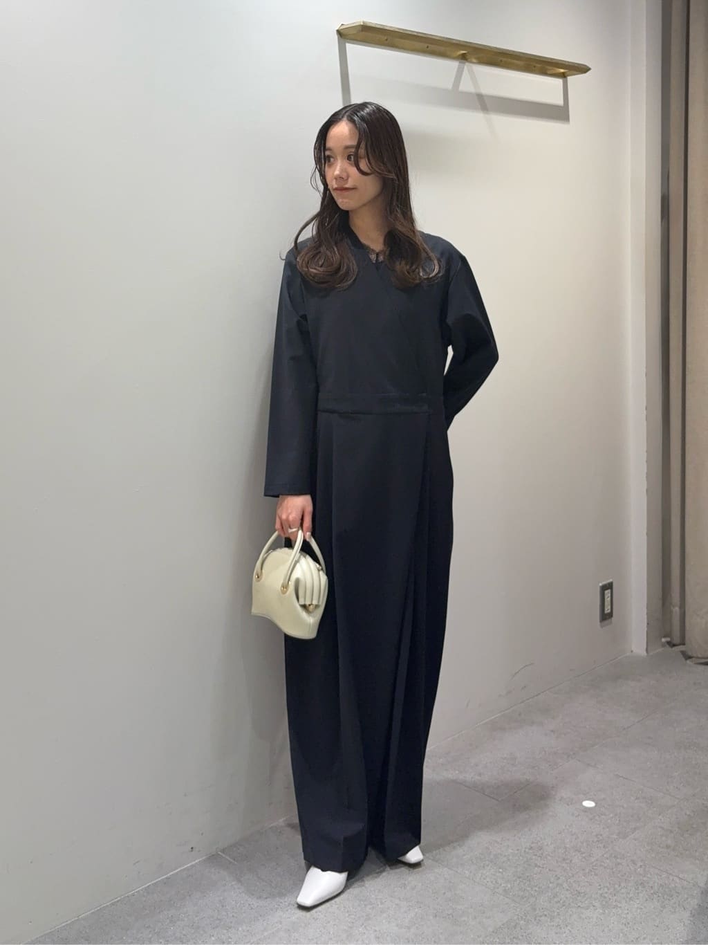 UNITED ARROWS | <conte> アシンメトリー Vネック オールインワン