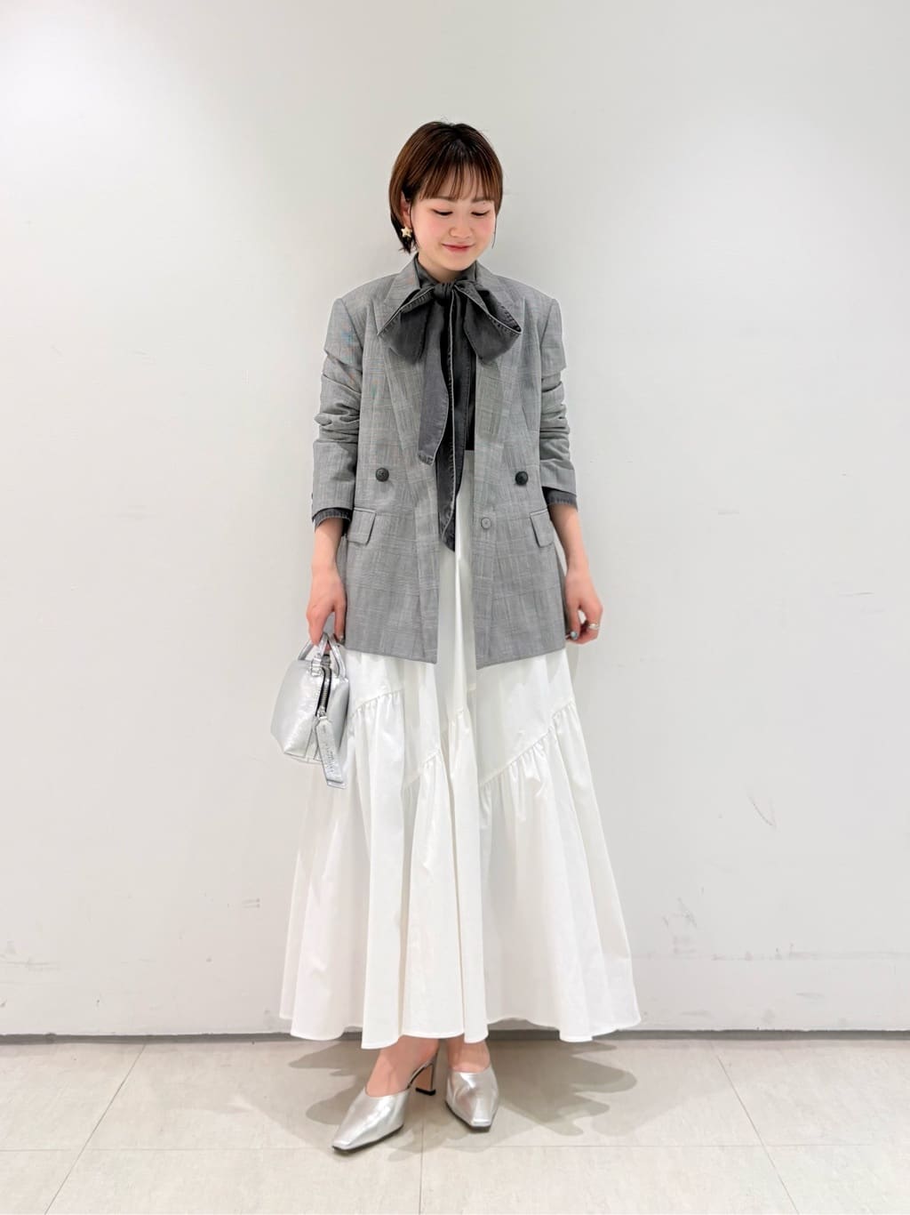 allurevilleのポプリンチェックジャケットを使ったコーディネートを紹介します。｜Rakuten Fashion(楽天ファッション／旧楽天ブランドアベニュー)6830245