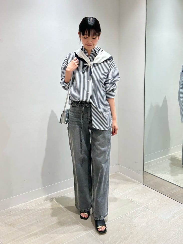 GALLARDAGALANTEの【MANAKAコラボ】スカーフセットシャツを使ったコーディネートを紹介します。｜Rakuten Fashion(楽天ファッション／旧楽天ブランドアベニュー)6833151