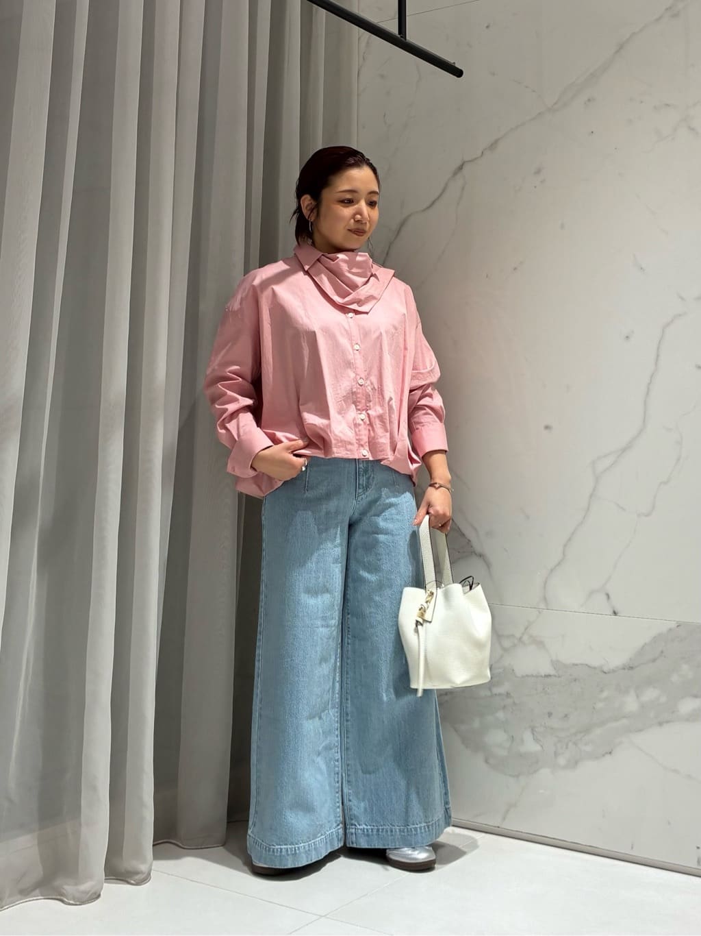 allurevilleのバギーデニムを使ったコーディネートを紹介します。｜Rakuten Fashion(楽天ファッション／旧楽天ブランドアベニュー)6844690
