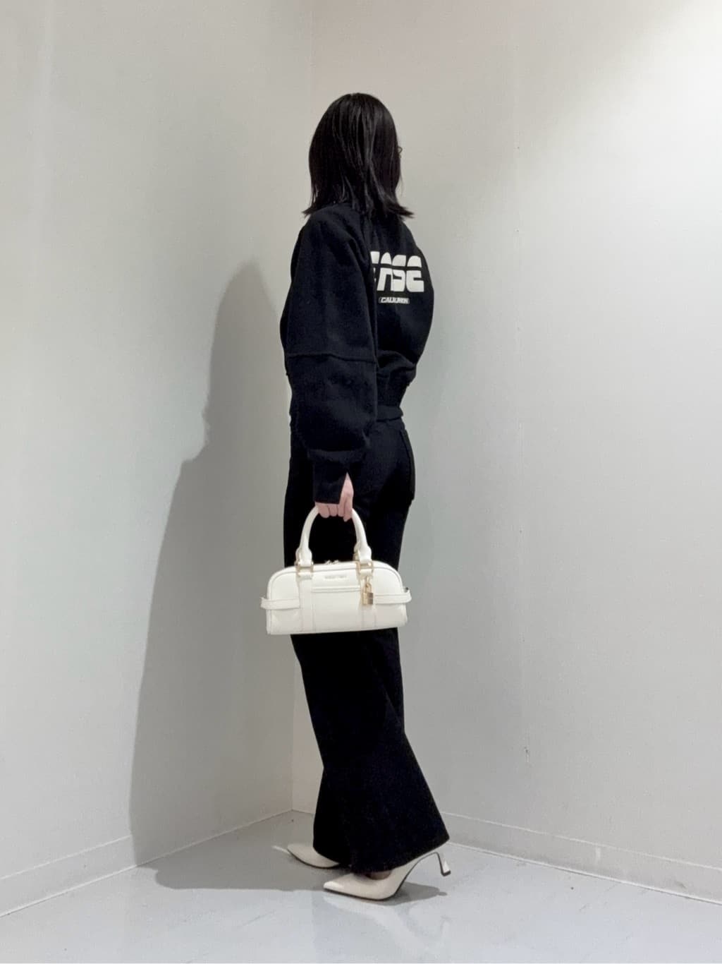 CHARLES & KEITH | Scottie スコッティー ボウリングバッグ | Rakuten