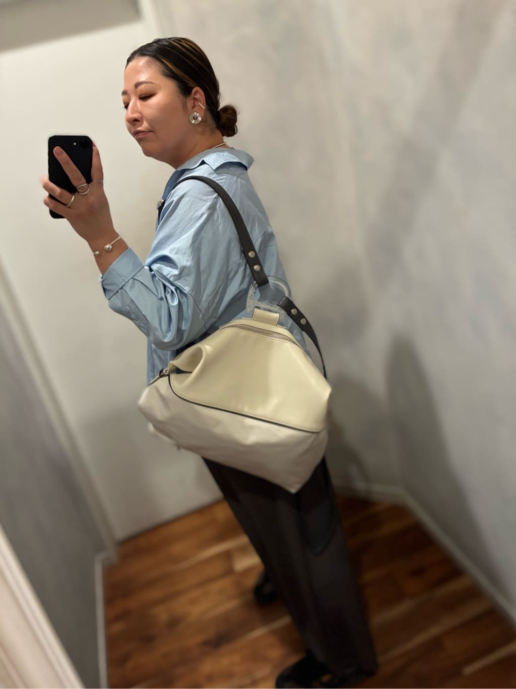 ear PAPILLONNERのホースシュー3WAYリュック《撥水》を使ったコーディネートを紹介します。｜Rakuten Fashion(楽天ファッション／旧楽天ブランドアベニュー)6845938