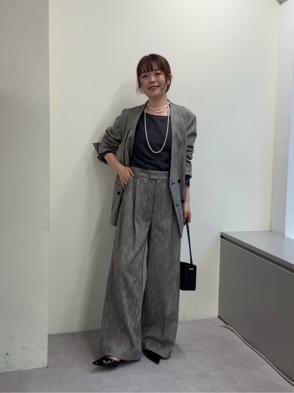GALLARDAGALANTEの【セットアップ対応】ダブルタックツイードパンツを使ったコーディネートを紹介します。｜Rakuten Fashion(楽天ファッション／旧楽天ブランドアベニュー)6851073