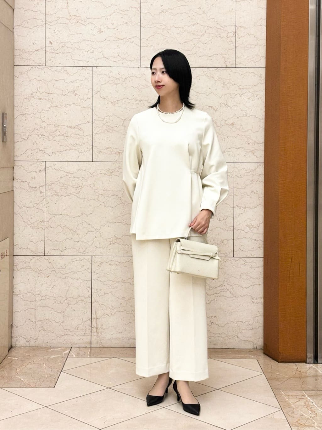 UNITED ARROWS | SPONGY クルーネック ギャザー ブラウス | Rakuten