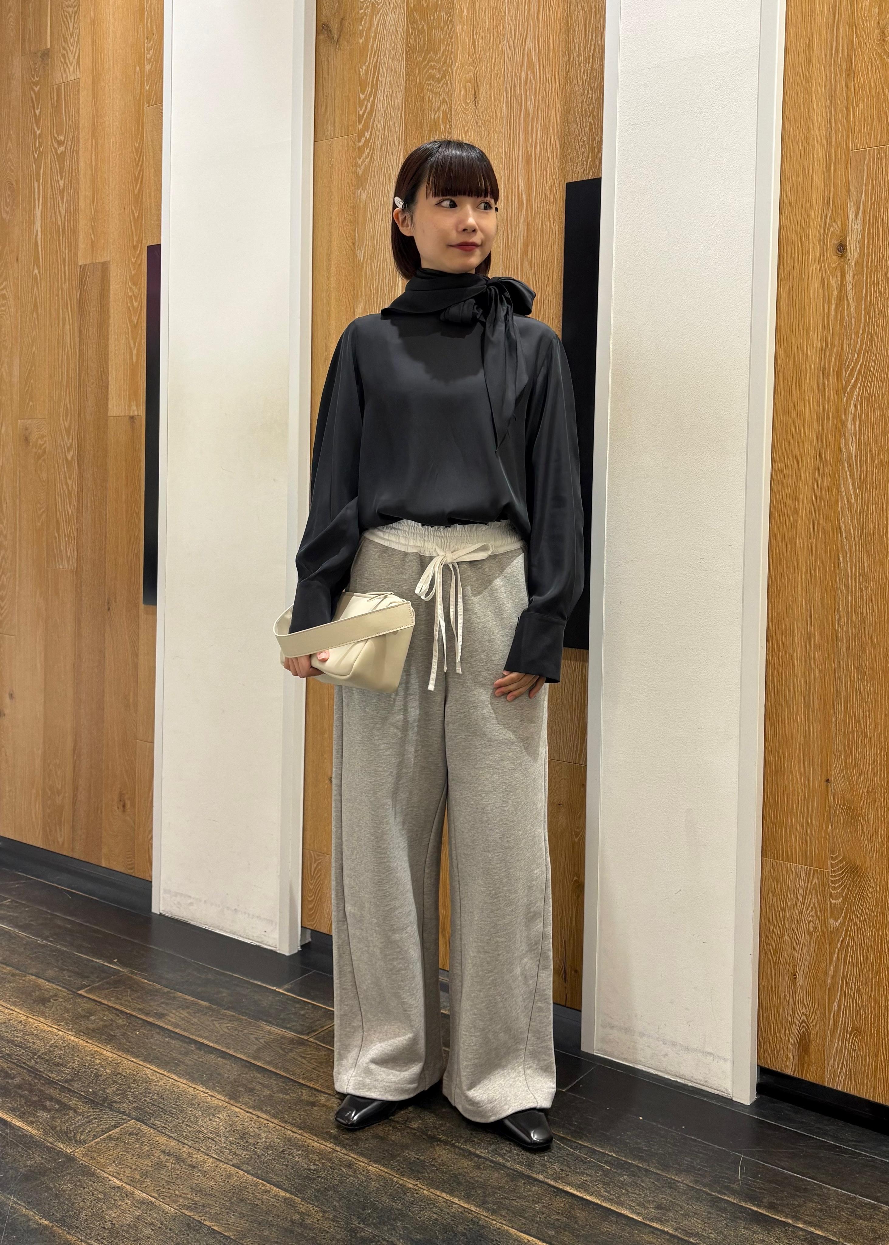 ADAM ET ROPE' | フィブリルロンTEEスカーフブラウス | Rakuten