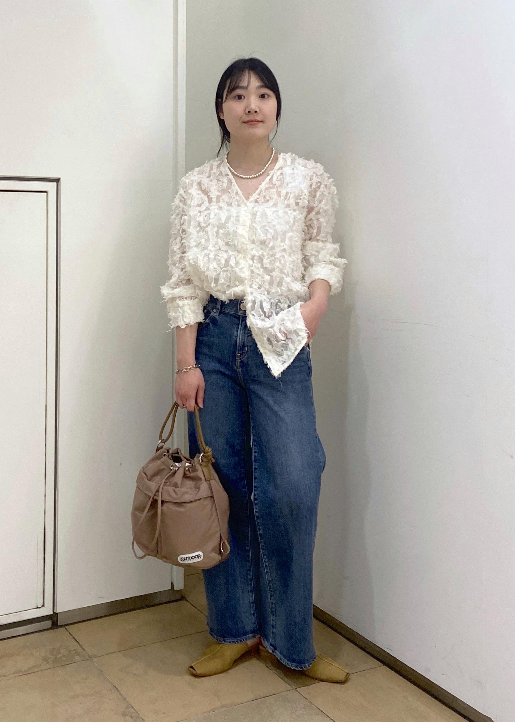 SALON adam et rope'の【W S(ドゥーブル)】レザーフラットミュールを使ったコーディネートを紹介します。｜Rakuten Fashion(楽天ファッション／旧楽天ブランドアベニュー)6936920