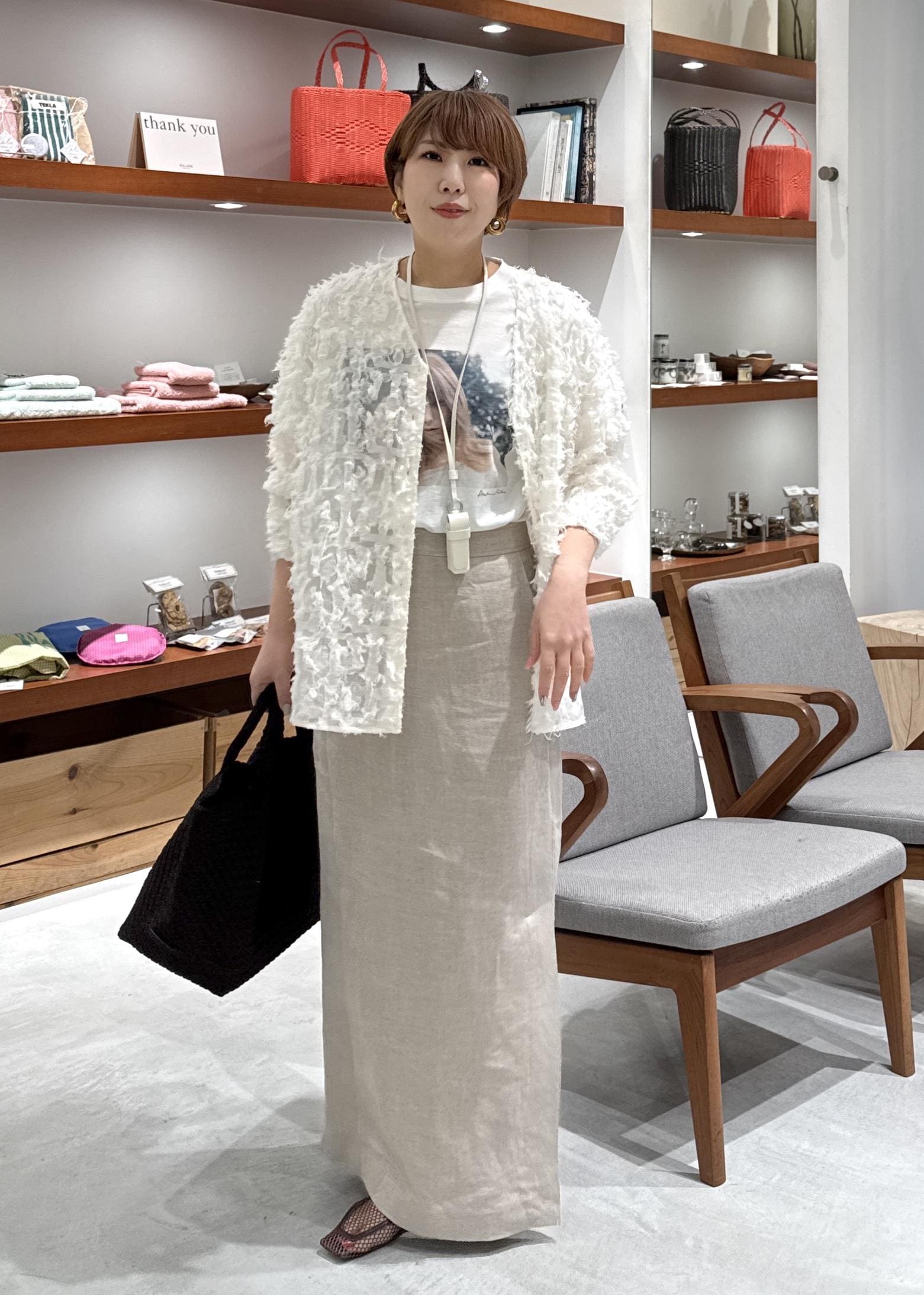 SALON adam et rope'の【COUTURE D'ADAM(クチュール ド アダム)】Jane / Color フォトTを使ったコーディネートを紹介します。｜Rakuten Fashion(楽天ファッション／旧楽天ブランドアベニュー)6936921