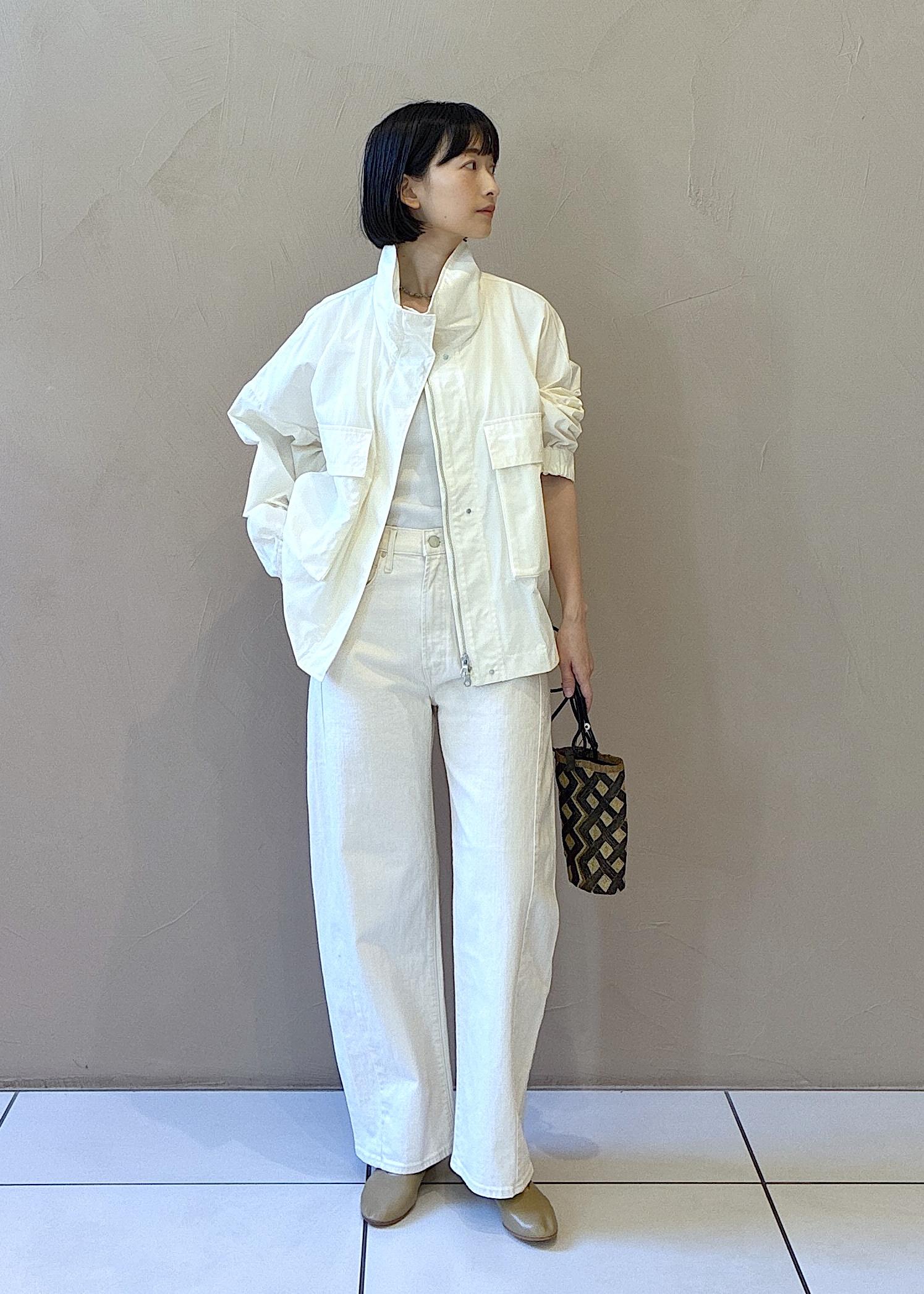 SALON adam et rope'のリモンタナイロン / スタンドカラーブルゾンを使ったコーディネートを紹介します。｜Rakuten Fashion(楽天ファッション／旧楽天ブランドアベニュー)6964219