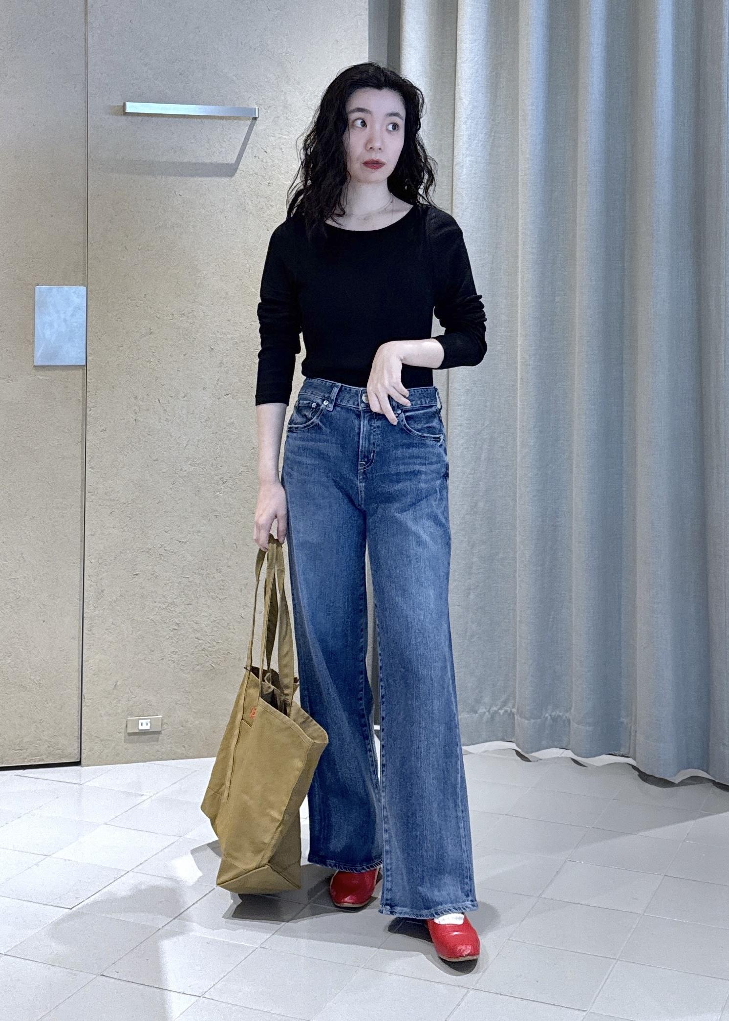 SALON adam et rope'のHug Silkラウンドネックプルオーバー 3 / 新色追加を使ったコーディネートを紹介します。｜Rakuten Fashion(楽天ファッション／旧楽天ブランドアベニュー)6964184