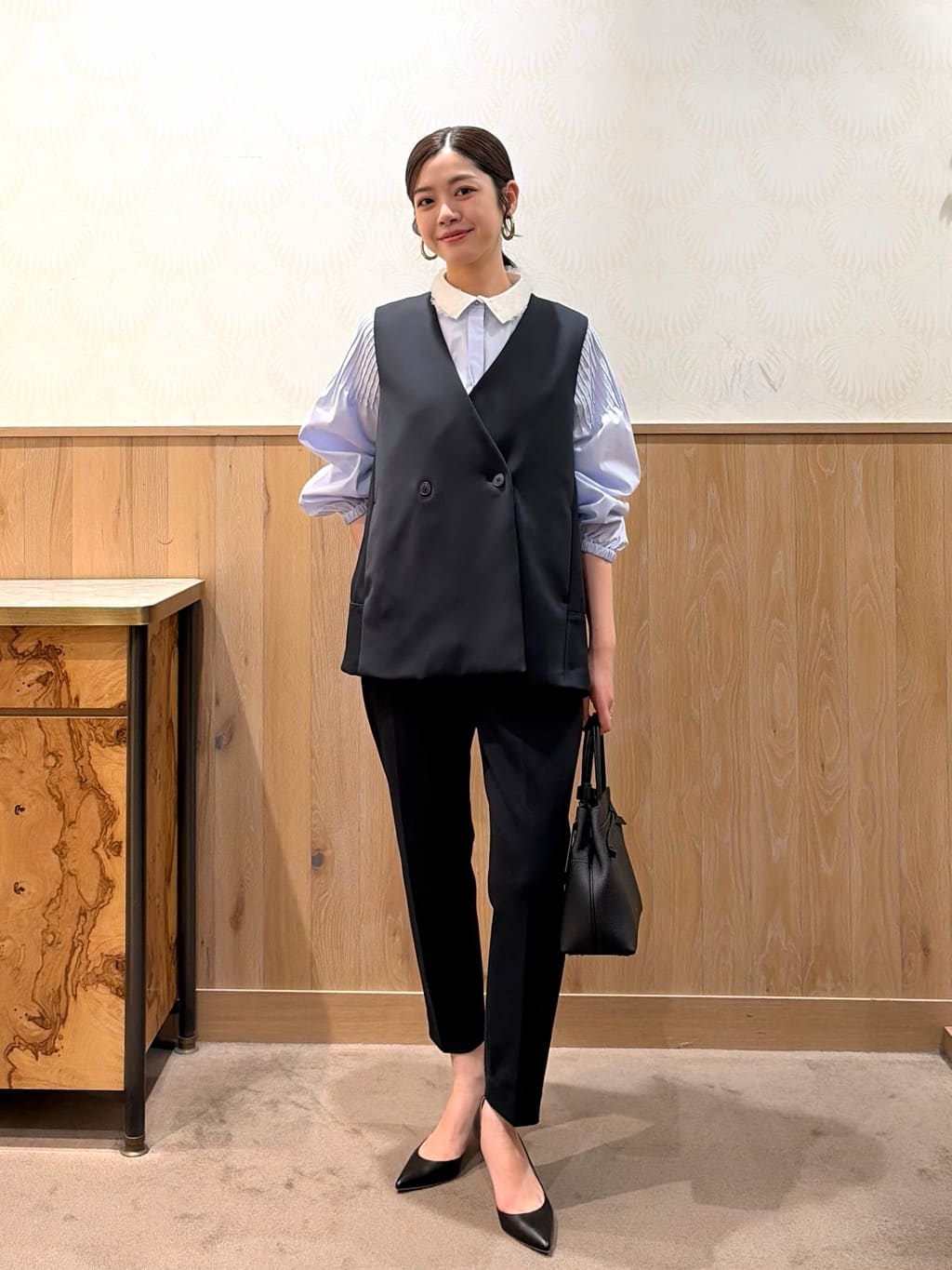 UNITED ARROWS | SPONGY タック テーパードパンツ | Rakuten Fashion