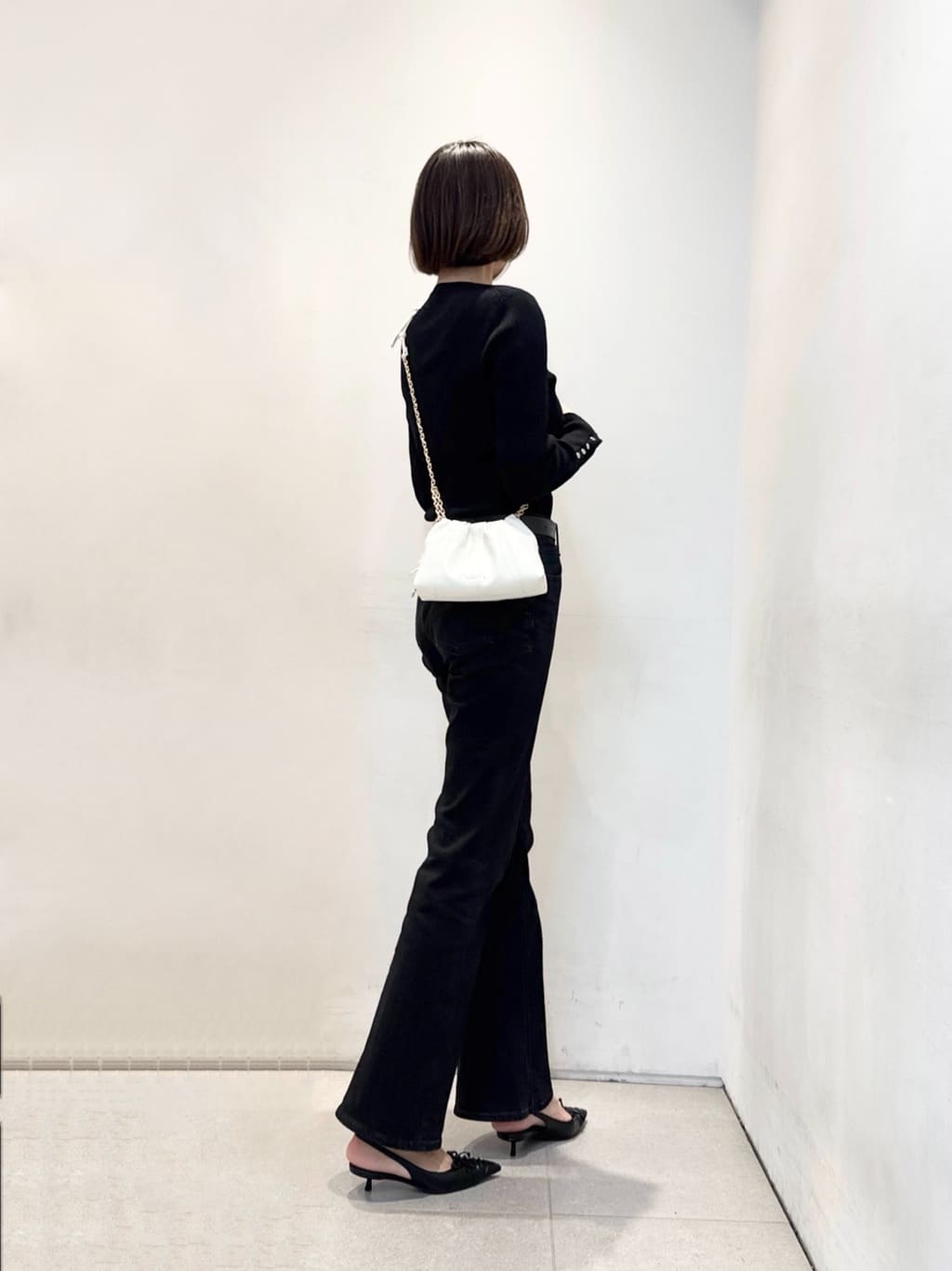 CHARLES & KEITH | ルーシュド ボウスリングバックキトゥンヒール