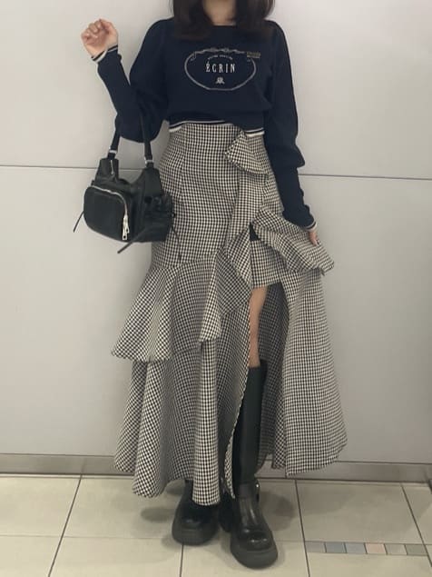 rienda | フリルスリットハイウエストスコートショートパンツ