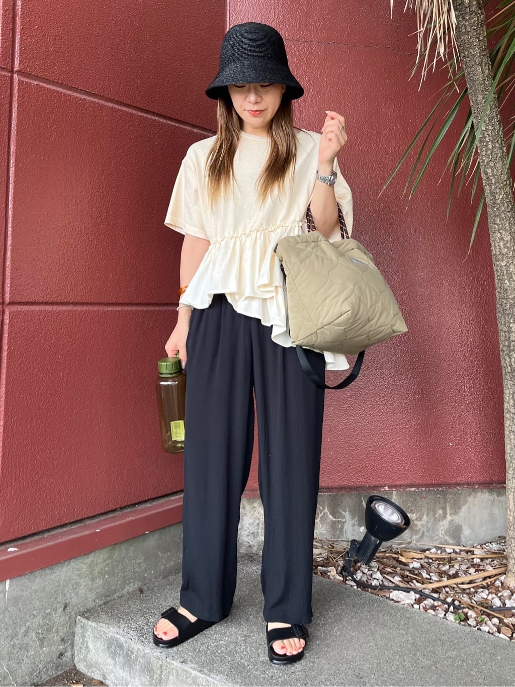 FREAK’S STOREの別注PADDED TOTE BAG/パデットトートバッグを使ったコーディネートを紹介します。｜Rakuten Fashion(楽天ファッション／旧楽天ブランドアベニュー)6881145
