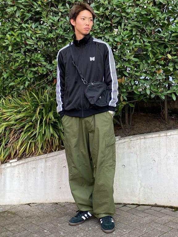 FREAK’S STOREの別注 6POCKET PANTSを使ったコーディネートを紹介します。｜Rakuten Fashion(楽天ファッション／旧楽天ブランドアベニュー)6881977
