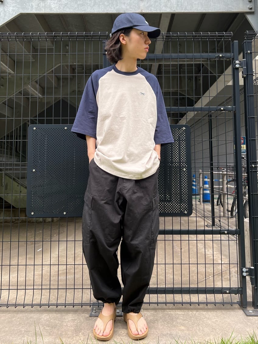 FREAK’S STOREの別注 6POCKET PANTSを使ったコーディネートを紹介します。｜Rakuten Fashion(楽天ファッション／旧楽天ブランドアベニュー)6882538