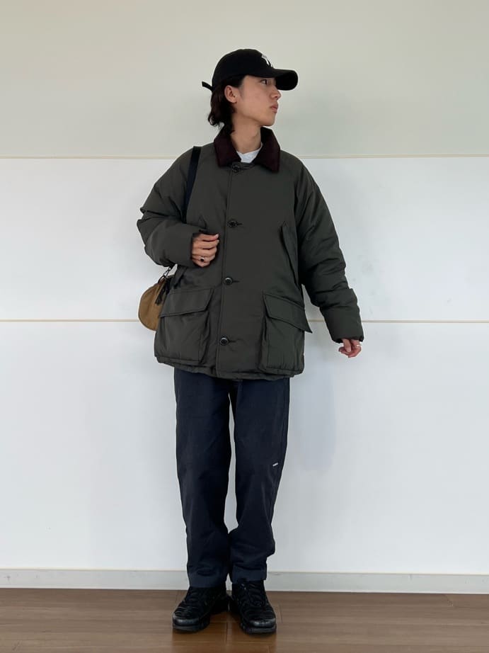 FREAK’S STOREのEasy Chino Pants IIを使ったコーディネートを紹介します。｜Rakuten Fashion(楽天ファッション／旧楽天ブランドアベニュー)6882642
