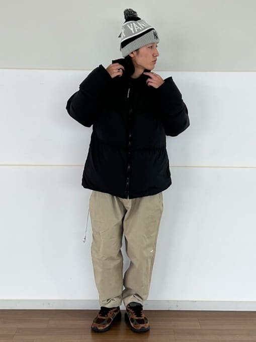 FREAK’S STOREのEasy Chino Pants IIを使ったコーディネートを紹介します。｜Rakuten Fashion(楽天ファッション／旧楽天ブランドアベニュー)6882145