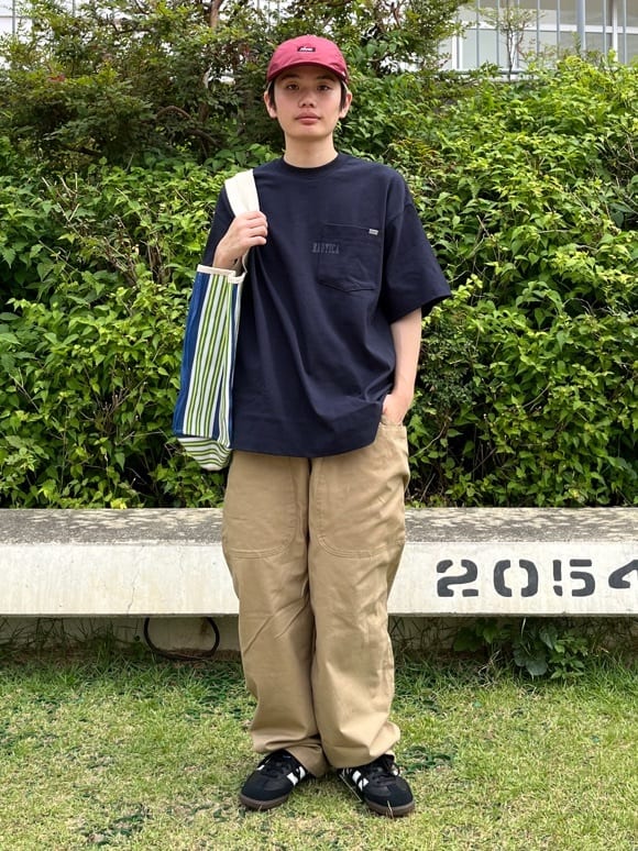 FREAK’S STOREのFREAK'S STORE OUTDOORS/フリークスアウトドアーズ ワイドシルエット クライミングパンツ/デニム/チノ【限定展開】  26SSを使ったコーディネートを紹介します。｜Rakuten Fashion(楽天ファッション／旧楽天ブランドアベニュー)6883603