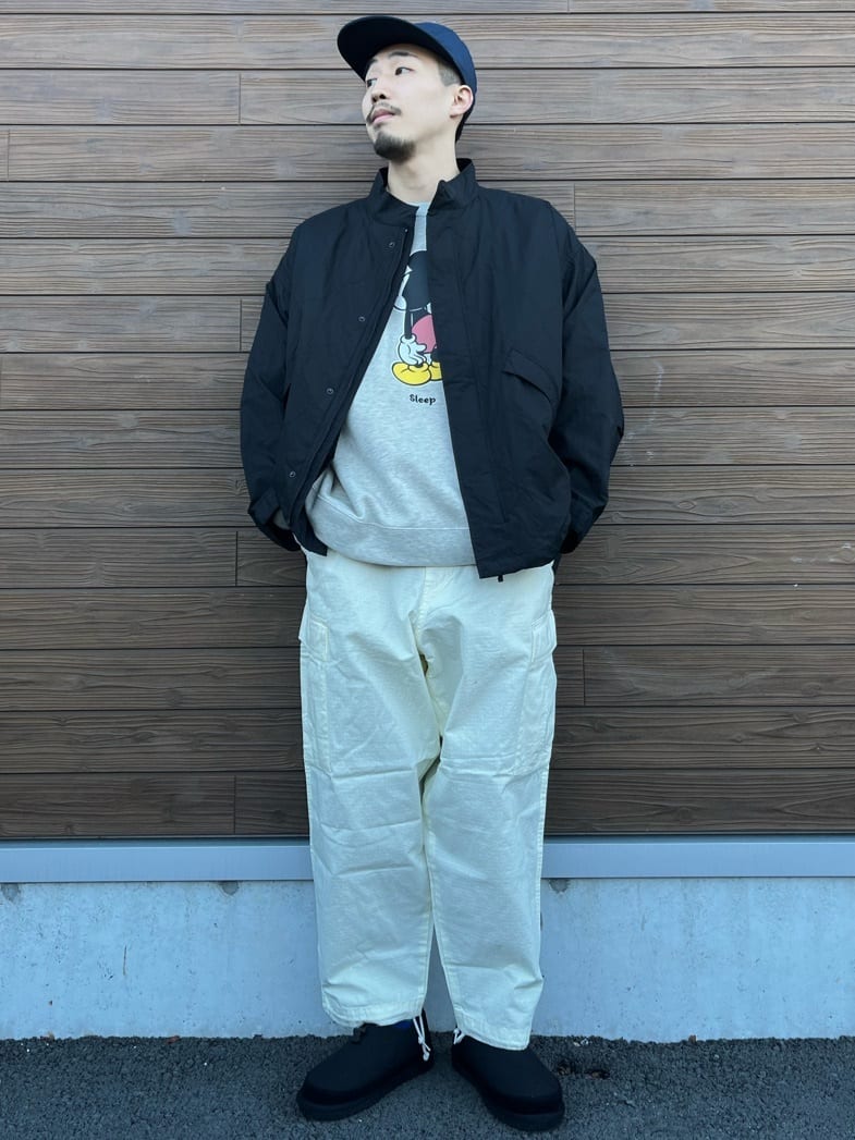 FREAK’S STOREの別注 6POCKET PANTSを使ったコーディネートを紹介します。｜Rakuten Fashion(楽天ファッション／旧楽天ブランドアベニュー)6884527