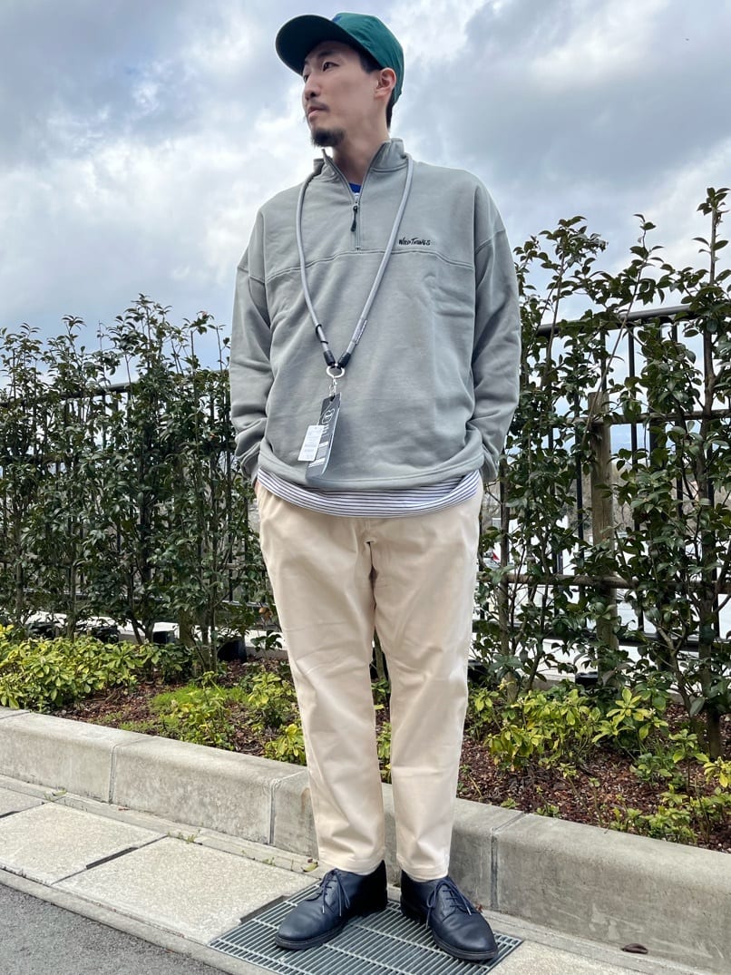 FREAK’S STOREのFREAK'S STORE OUTDOORS/フリークスアウトドアーズ スリムフィット ストレッチ クライミングパンツ/デニム/チノ【限定展開】   26SSを使ったコーディネートを紹介します。｜Rakuten Fashion(楽天ファッション／旧楽天ブランドアベニュー)6884552