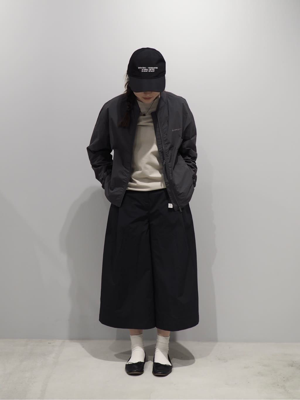 Snow PeakのRibbed Women's L/S T-Shirtを使ったコーディネートを紹介します。｜Rakuten Fashion(楽天ファッション／旧楽天ブランドアベニュー)6885396