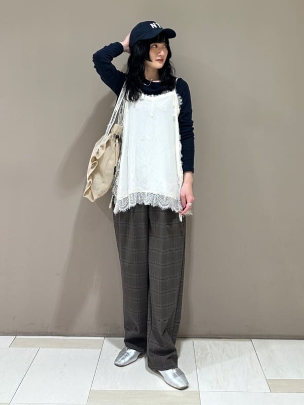 FREAK’S STOREのヴィンテージレース ランジェリーキャミソールを使ったコーディネートを紹介します。｜Rakuten Fashion(楽天ファッション／旧楽天ブランドアベニュー)6887345