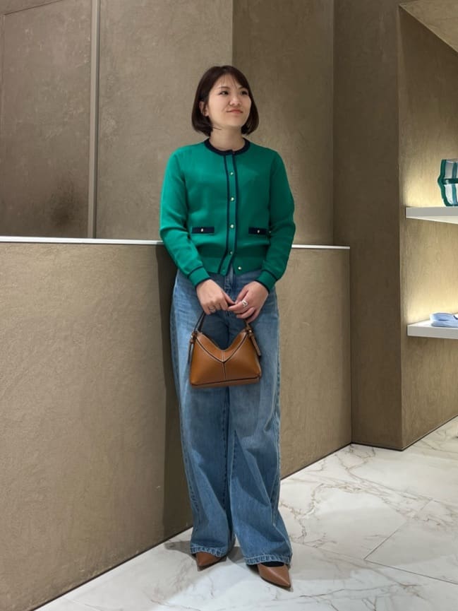 allurevilleのハイショクポケットクルーカーディガンを使ったコーディネートを紹介します。｜Rakuten Fashion(楽天ファッション／旧楽天ブランドアベニュー)6890912