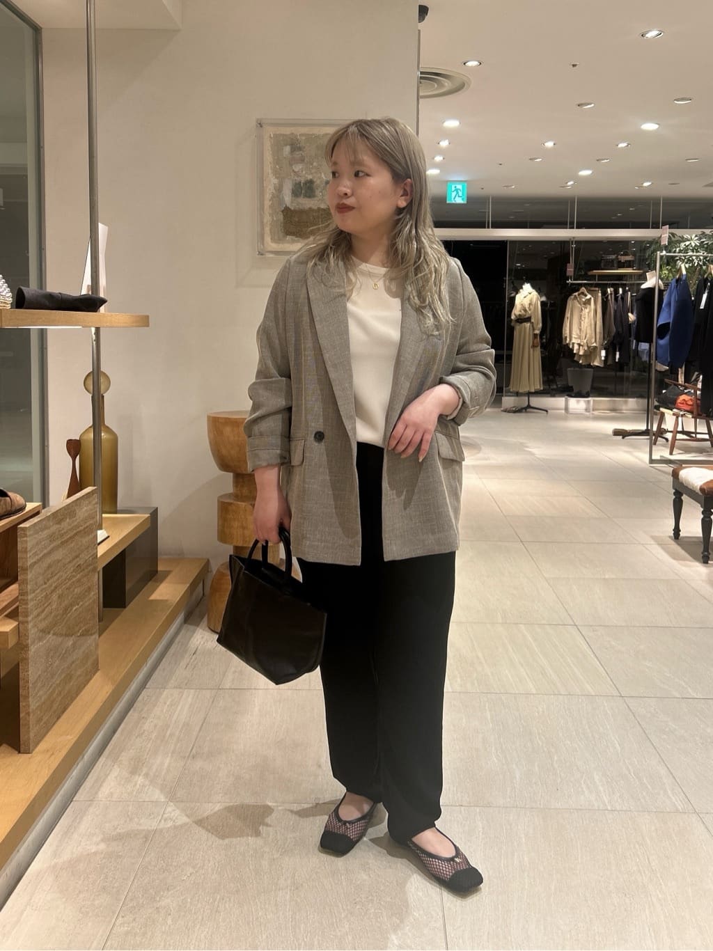 GALLARDAGALANTEのシアーメッシュジャケットを使ったコーディネートを紹介します。｜Rakuten Fashion(楽天ファッション／旧楽天ブランドアベニュー)6891614