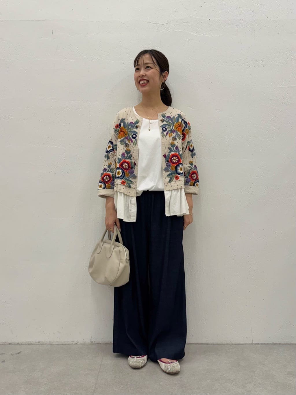 BEARDSLEY | ハンド刺繍裾フリルジャケット | Rakuten Fashion(楽天