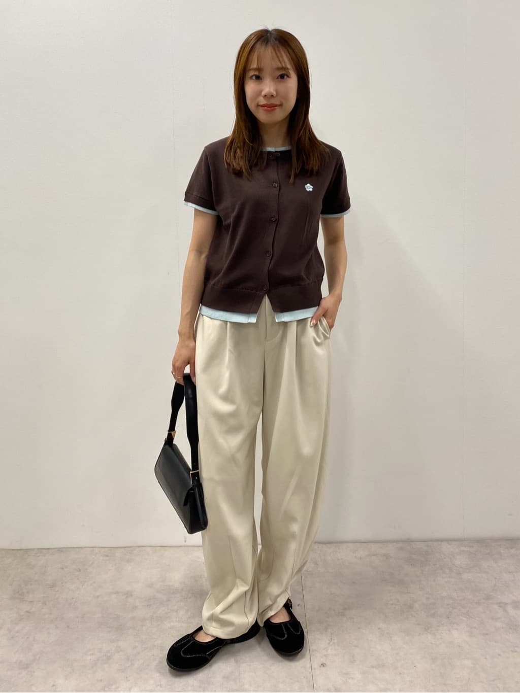 FREAK’S STOREのダンボール素材 カーブパンツ 限定展開を使ったコーディネートを紹介します。｜Rakuten Fashion(楽天ファッション／旧楽天ブランドアベニュー)6897359