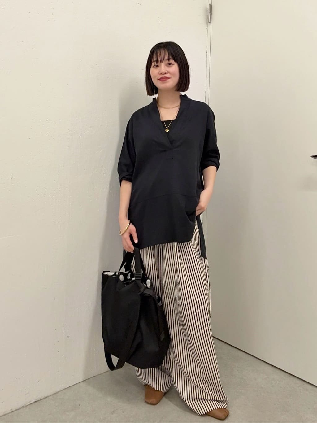 ear PAPILLONNERのサマーイージーパンツ【SUM1 STYLE】を使ったコーディネートを紹介します。｜Rakuten Fashion(楽天ファッション／旧楽天ブランドアベニュー)6907205
