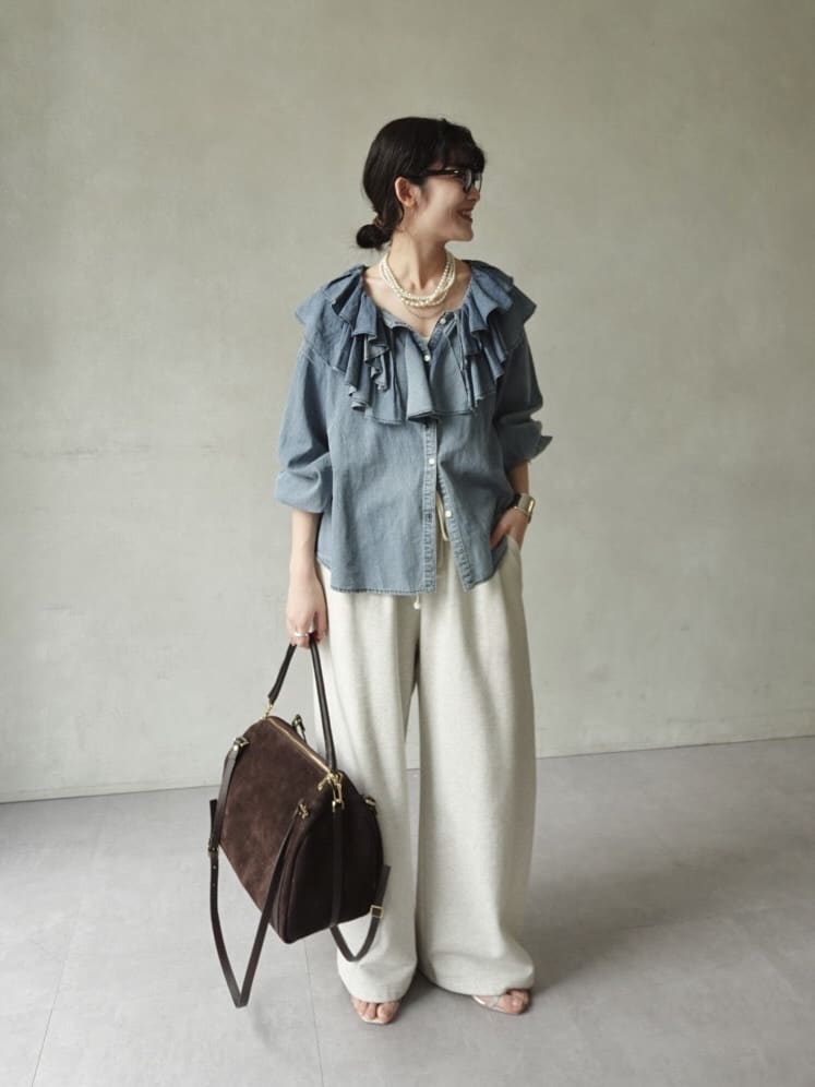 DOUDOU | ライトデニムフリルブラウス | Rakuten Fashion(楽天