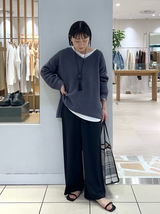 GALLARDAGALANTEの【即戦力パンツ】【3サイズ展開】ワイドイージーパンツを使ったコーディネートを紹介します。｜Rakuten Fashion(楽天ファッション／旧楽天ブランドアベニュー)6916017