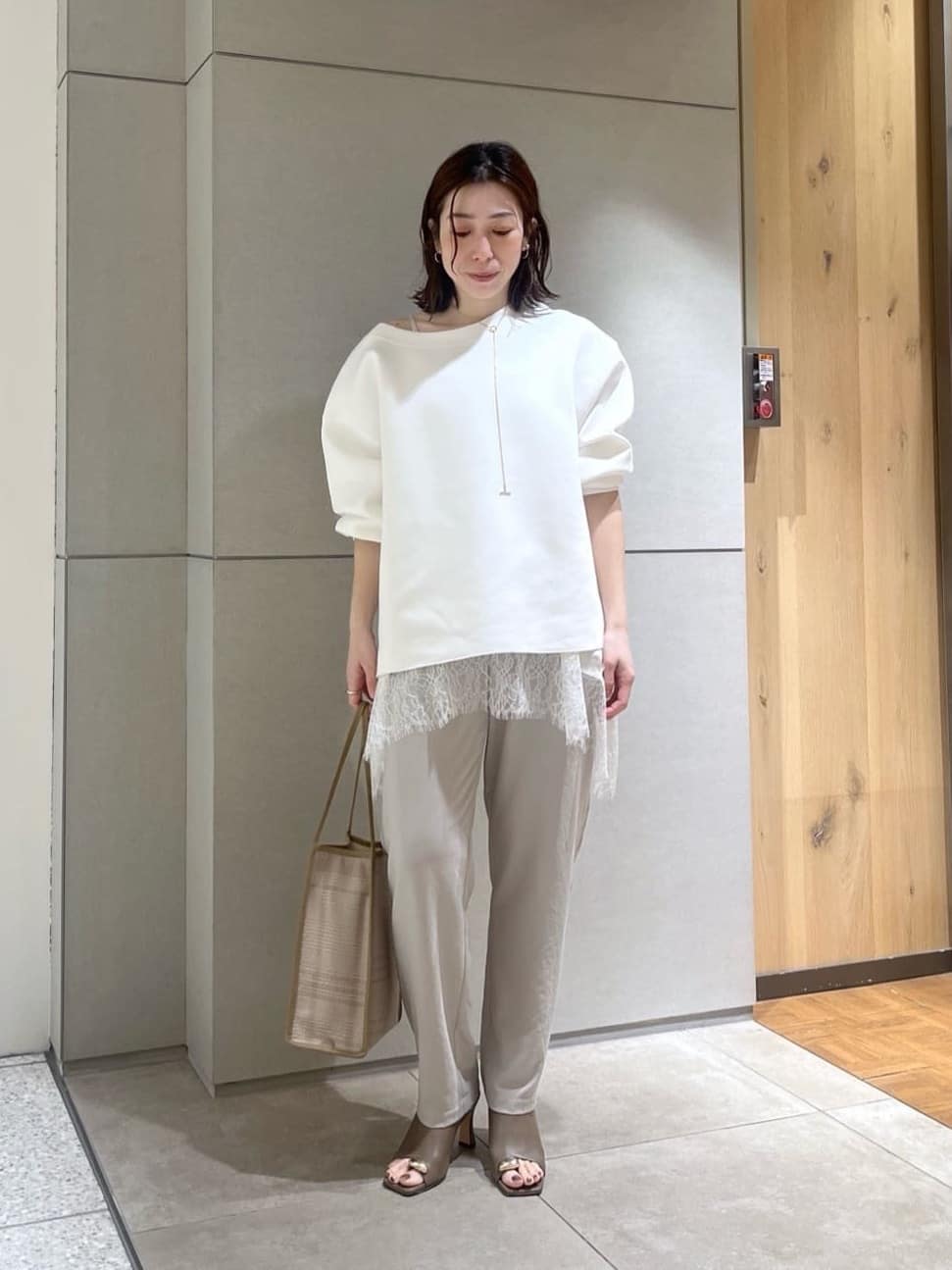 GALLARDAGALANTEのライトジャージーテーパードパンツを使ったコーディネートを紹介します。｜Rakuten Fashion(楽天ファッション／旧楽天ブランドアベニュー)6919974