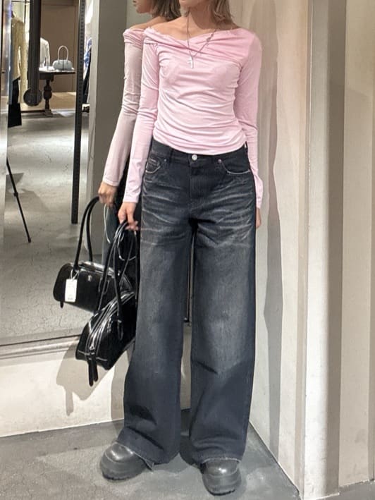 moussyのDIRT EFFECTED WIDE STRAIGHT デニムパンツを使った