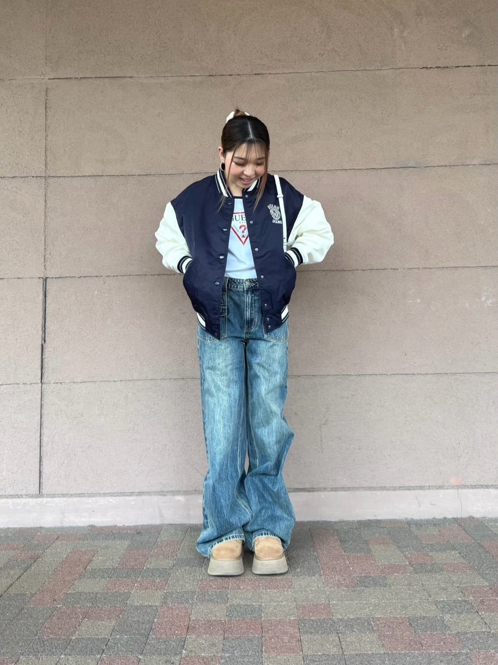 GUESS | GUESS JEANS スタジャン (W)Varsity With Embroidery