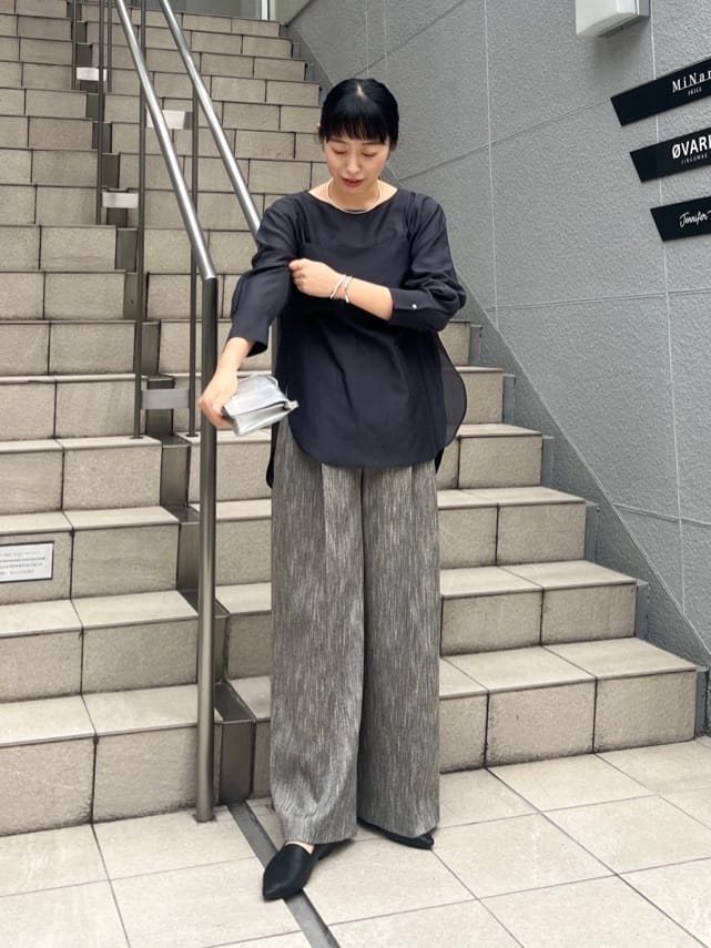 GALLARDAGALANTEの【セットアップ対応】ダブルタックツイードパンツを使ったコーディネートを紹介します。｜Rakuten Fashion(楽天ファッション／旧楽天ブランドアベニュー)6921905