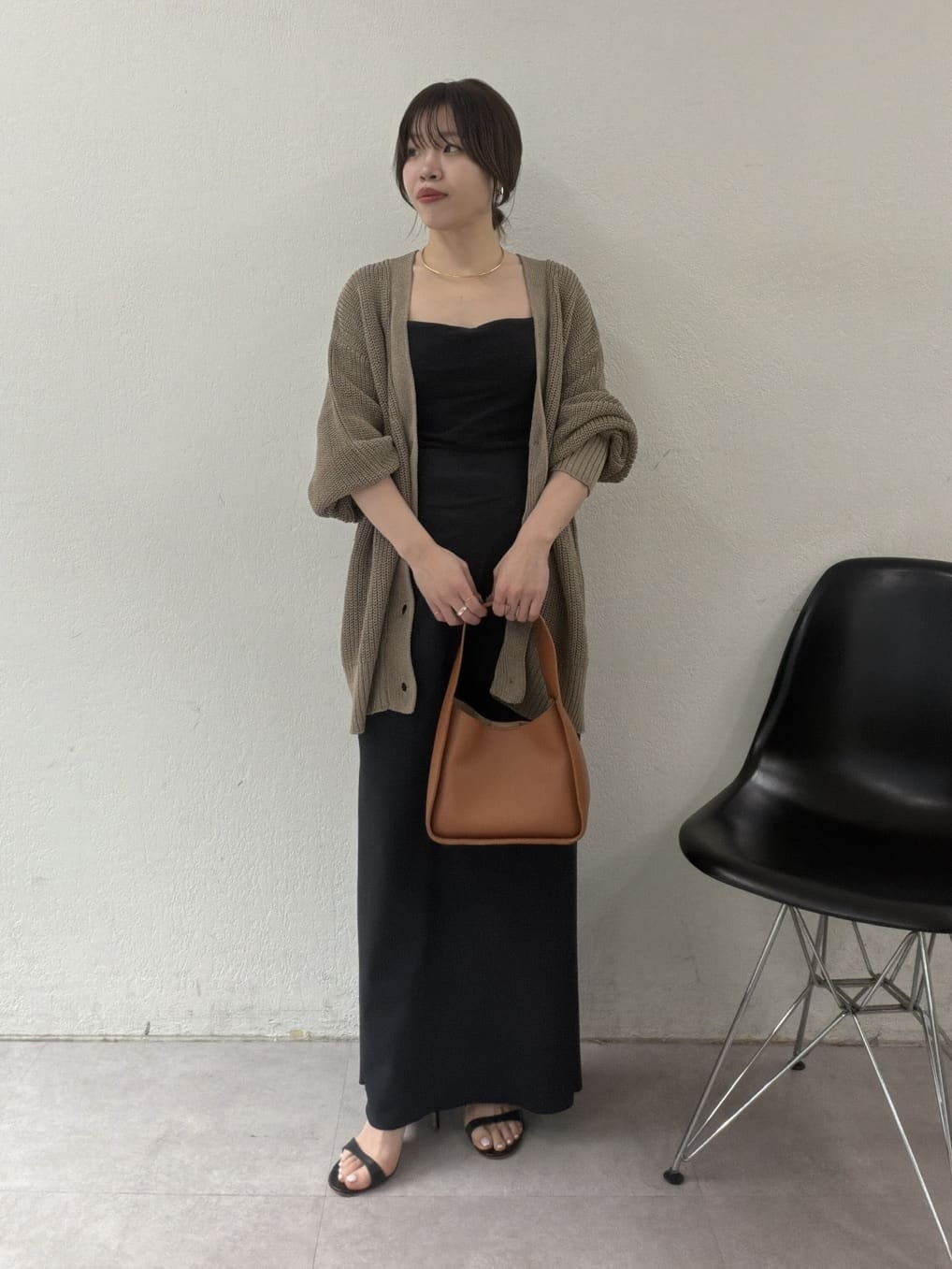 GALLARDAGALANTEの【3サイズ展開】ストレッチマキシタイトスカート2を使ったコーディネートを紹介します。｜Rakuten Fashion(楽天ファッション／旧楽天ブランドアベニュー)6924136